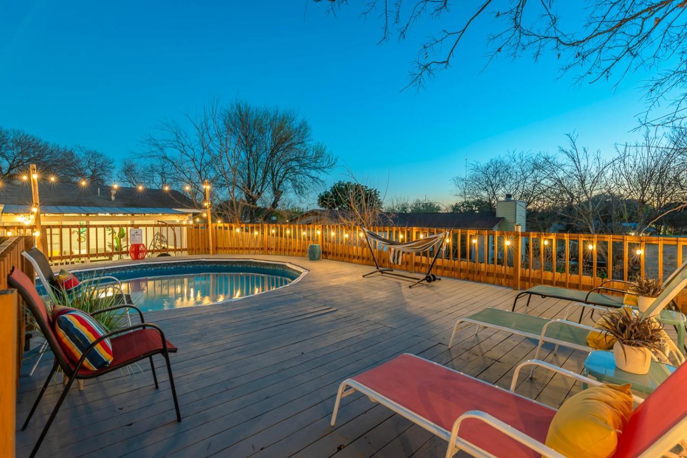 Game Room, Pool & Fire Pit At The Medical Center San Antonio Exteriör bild