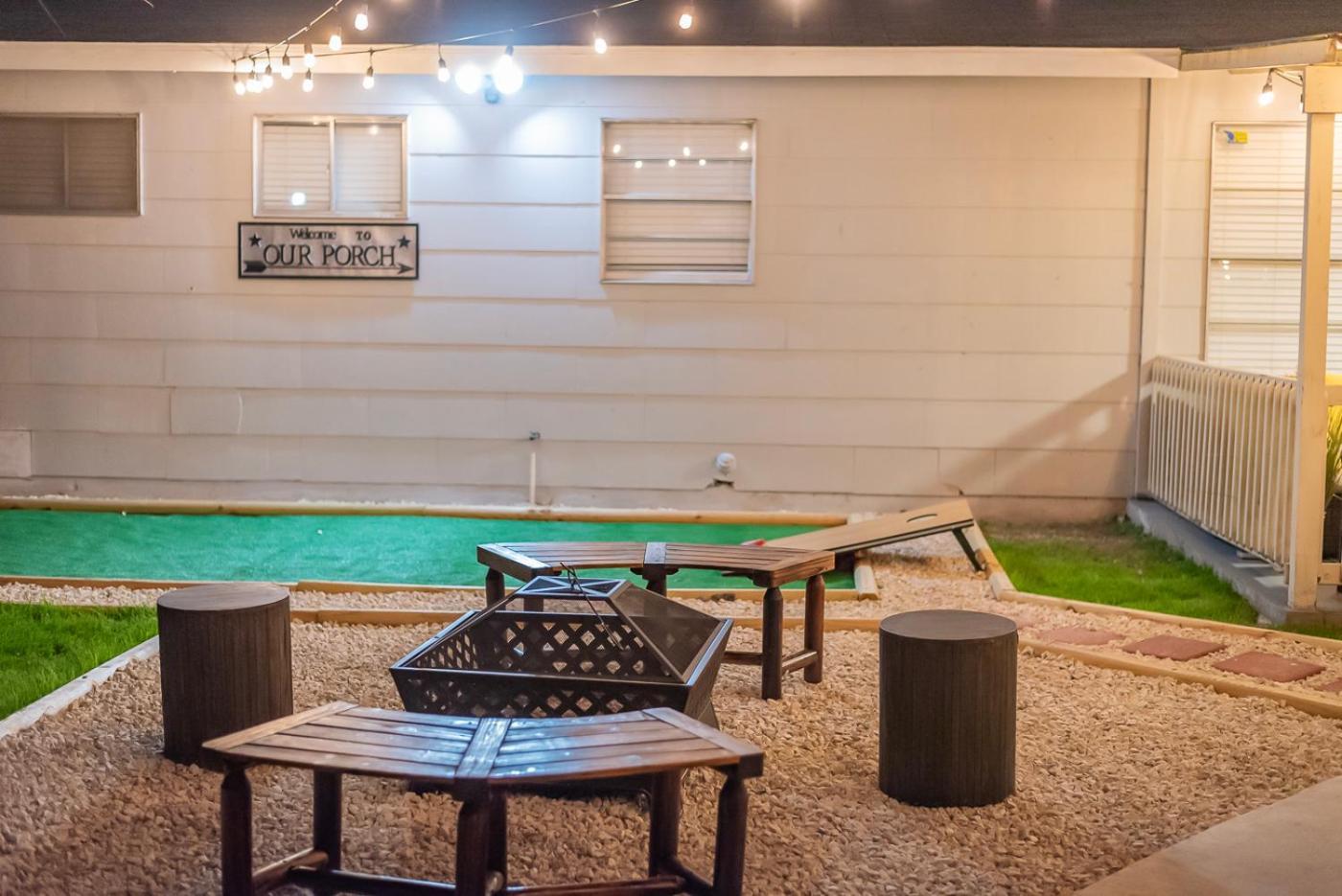 Game Room, Pool & Fire Pit At The Medical Center San Antonio Exteriör bild
