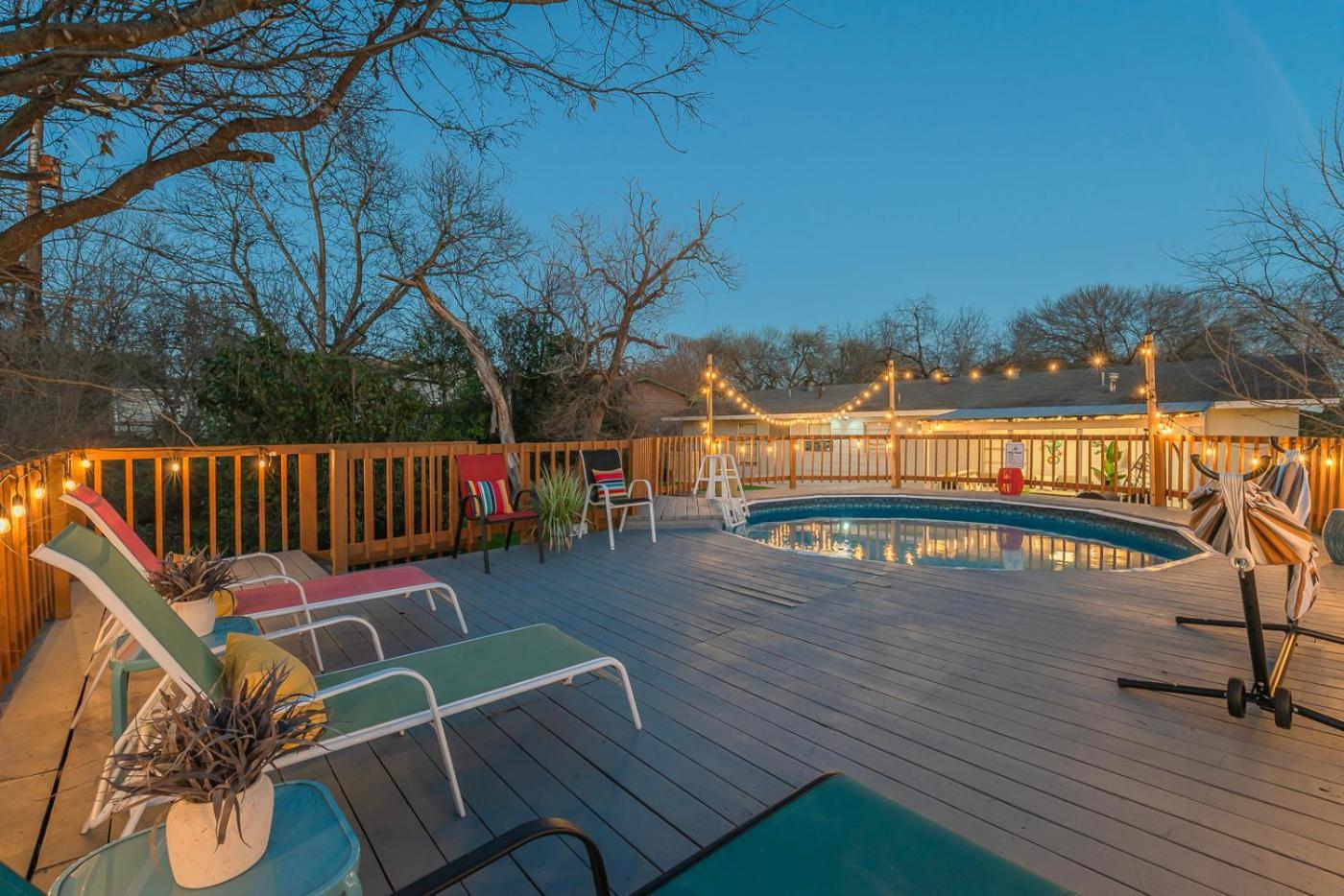 Game Room, Pool & Fire Pit At The Medical Center San Antonio Exteriör bild