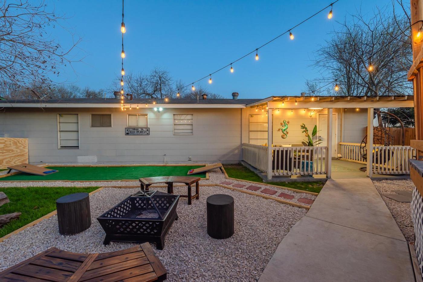 Game Room, Pool & Fire Pit At The Medical Center San Antonio Exteriör bild