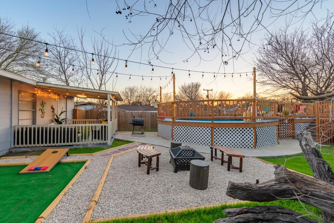 Game Room, Pool & Fire Pit At The Medical Center San Antonio Exteriör bild